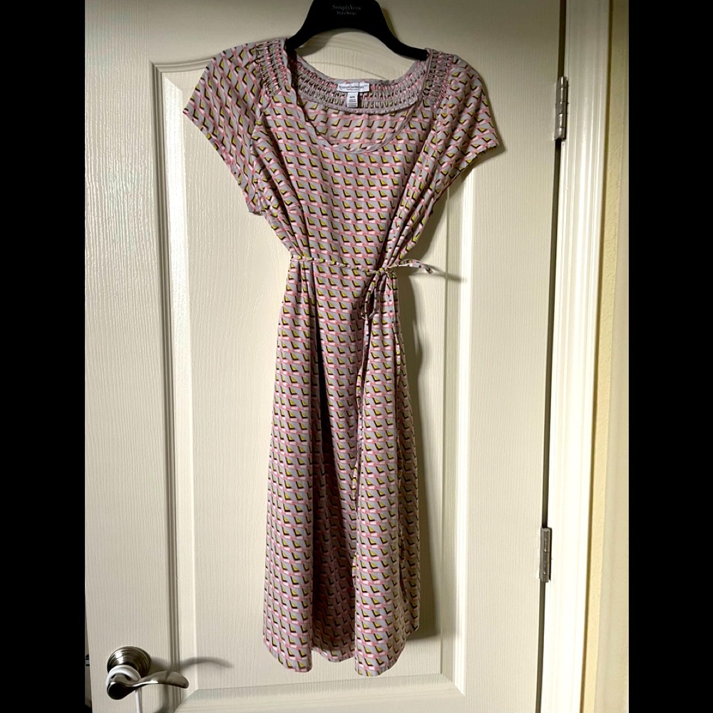 Liz Lange maternity dress with geometric design- M